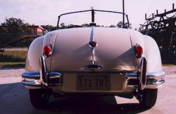 xk140rear.jpg (24357 bytes)